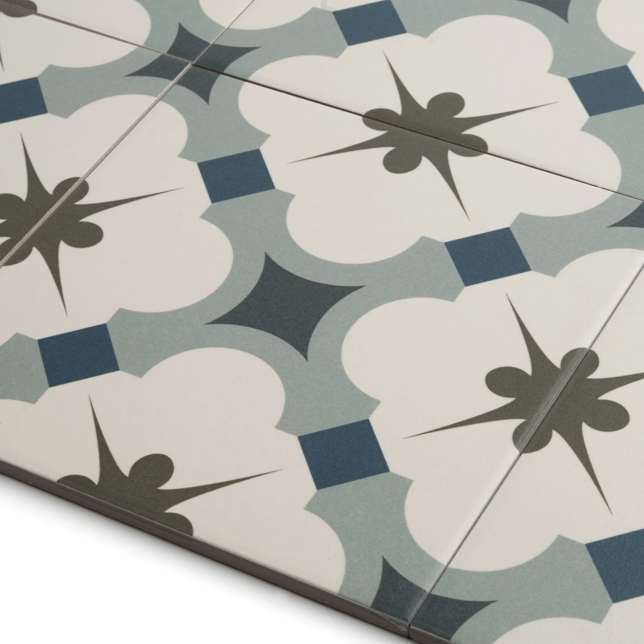 Amara Azul Patterned Tile - Image 3