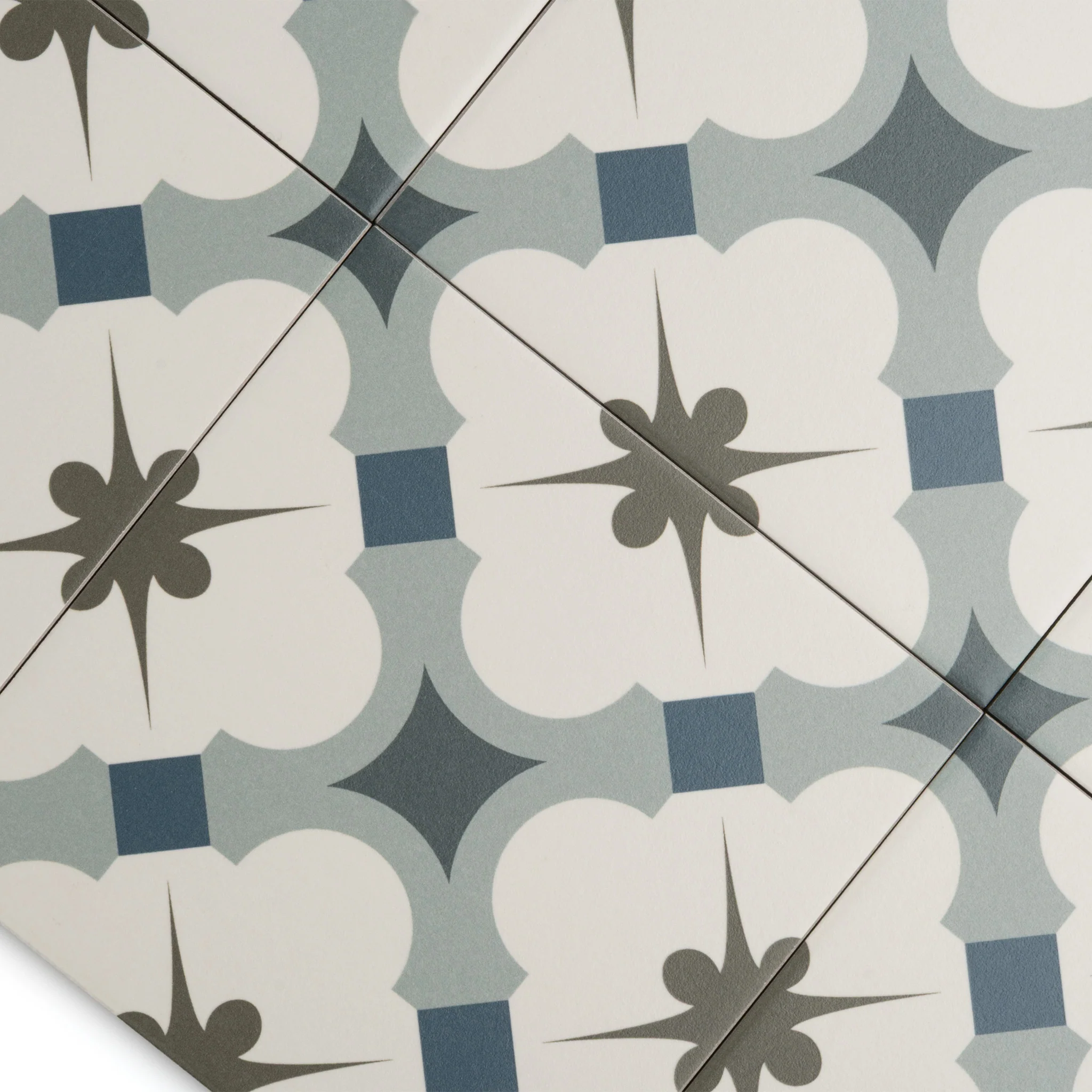 Amara Azul Patterned Tile - Image 4