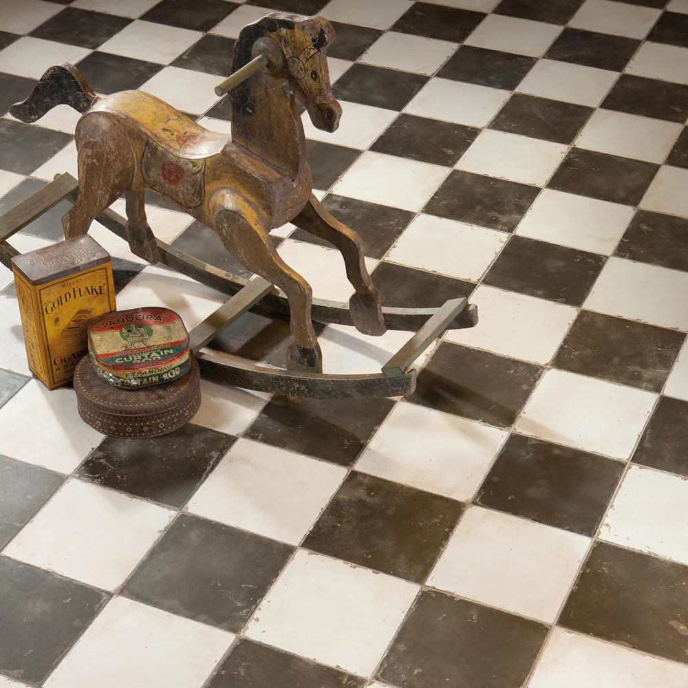 Heritage Chess Floor Tile - Image 3